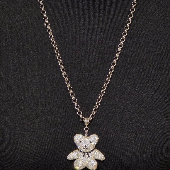 🎁🎅HOLIDAY TREASURES! Swarovski Pave Teddy Necklace - Picture 2 of 2